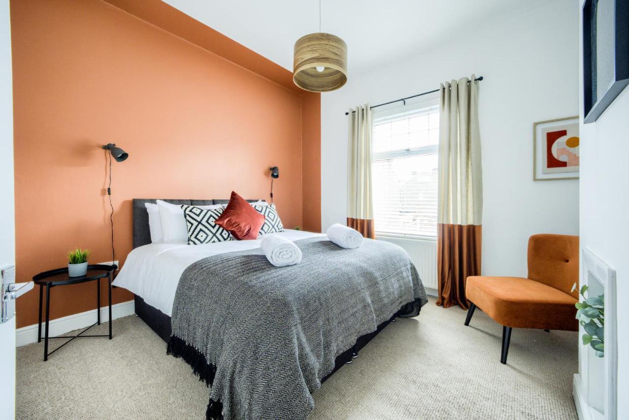Coventry Fashionable House, City Centre, Free Parking, Sleeps 4, By Empower Homes Eksteriør billede
