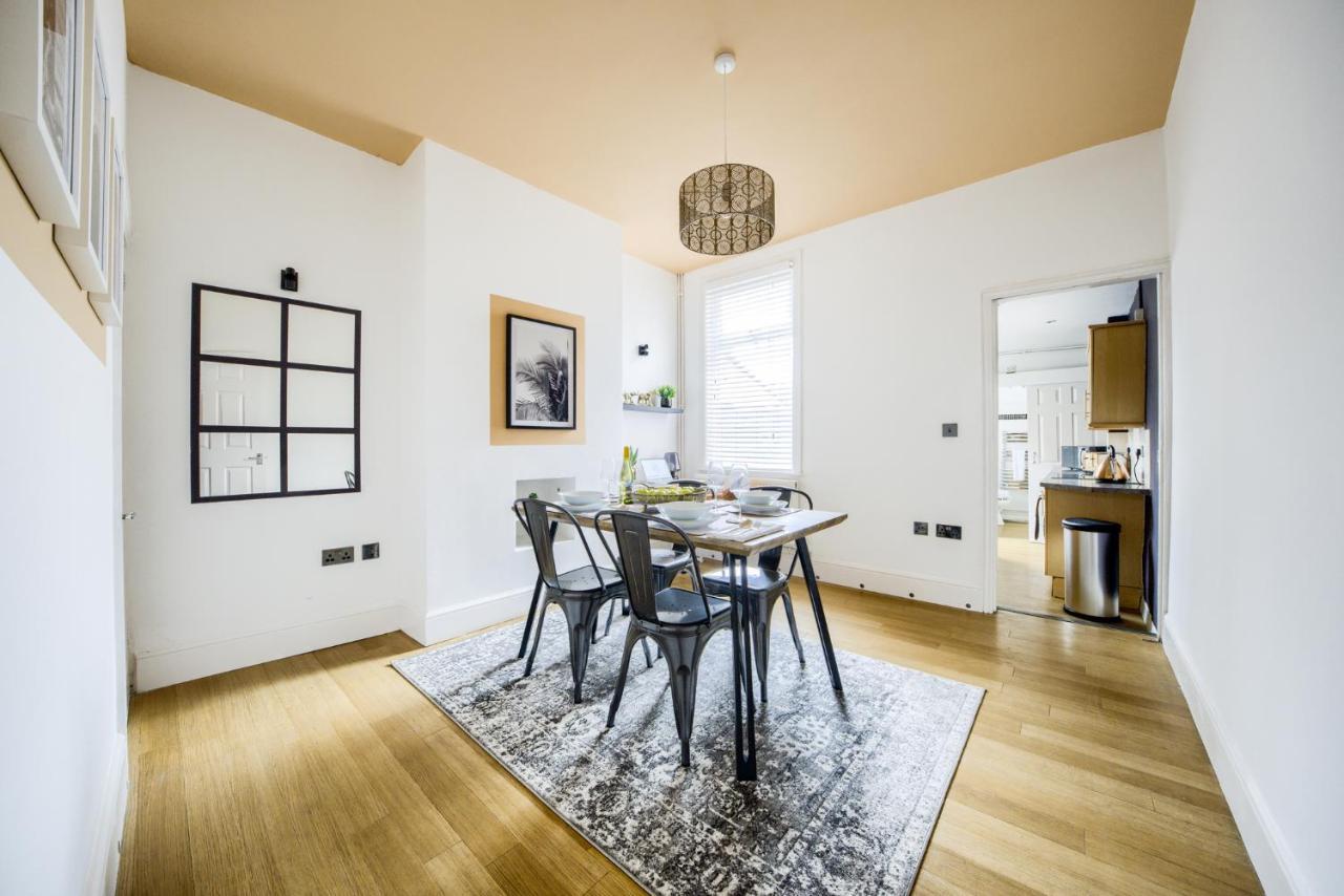 Coventry Fashionable House, City Centre, Free Parking, Sleeps 4, By Empower Homes Eksteriør billede