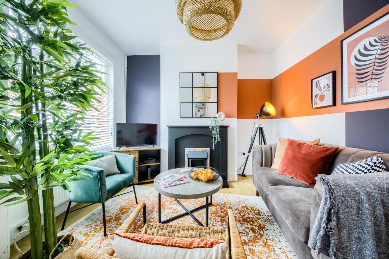 Coventry Fashionable House, City Centre, Free Parking, Sleeps 4, By Empower Homes Eksteriør billede